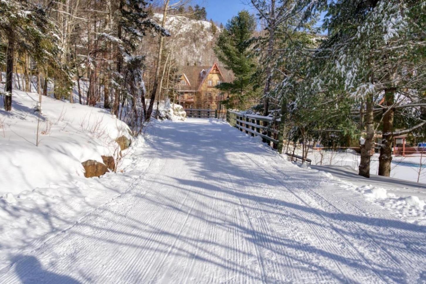 Le Plateau East By Tremblant Vacations Lägenhet Mont-Tremblant Exteriör bild